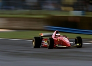 开云体育登录-双重狂飙，F1揭幕战的速度盛宴与秘鲁厄瓜多尔的绿茵血拼