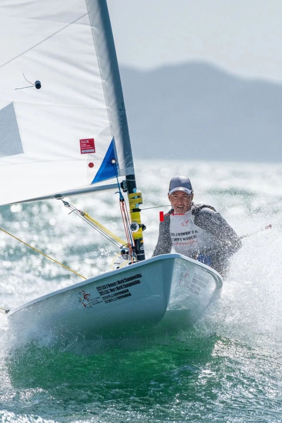 乘风破浪!古巴田径选手斩获第一名 乘风破浪!古巴田径选手斩获第一名