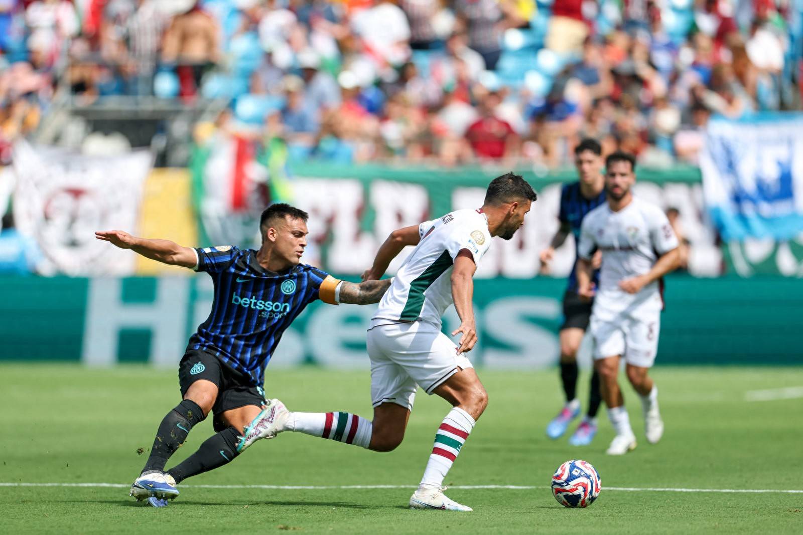 阿根廷巨人欲在欧冠赛场上扬名立万的简单介绍