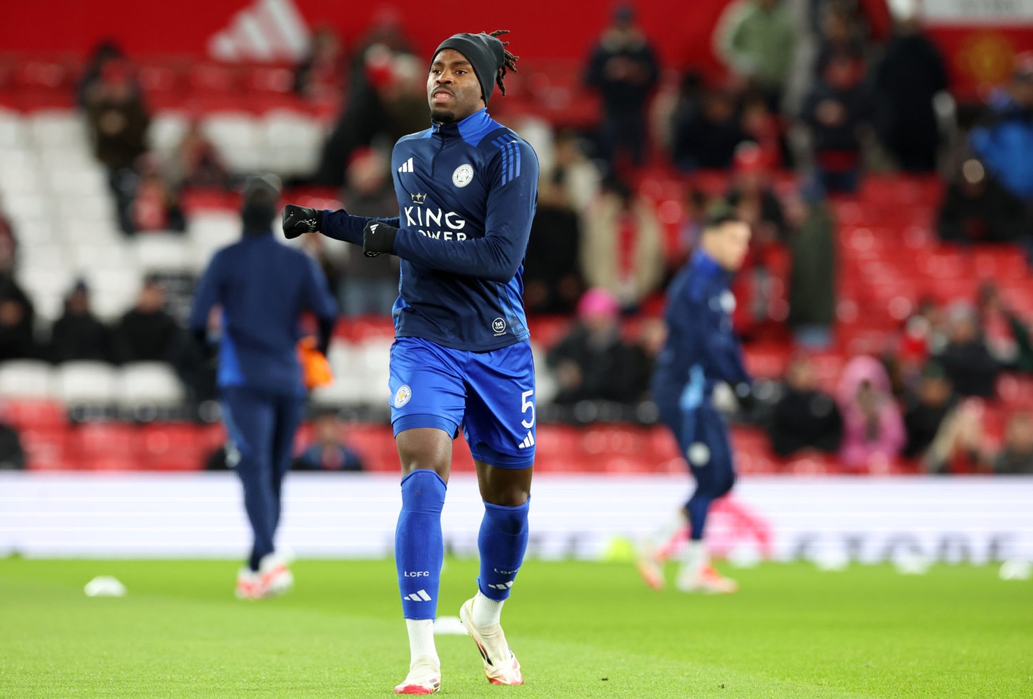 关于莱斯特城队取得胜利，继续保持不败的信息