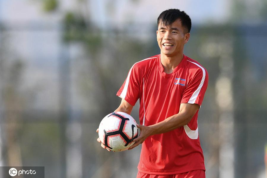 国家队召开紧急会议,讨论备战计划 国家队召开紧急会议,讨论备战计划