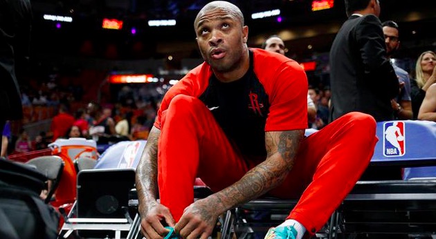 关于爵士队小前锋接管关键时刻，为队伍赢球的信息