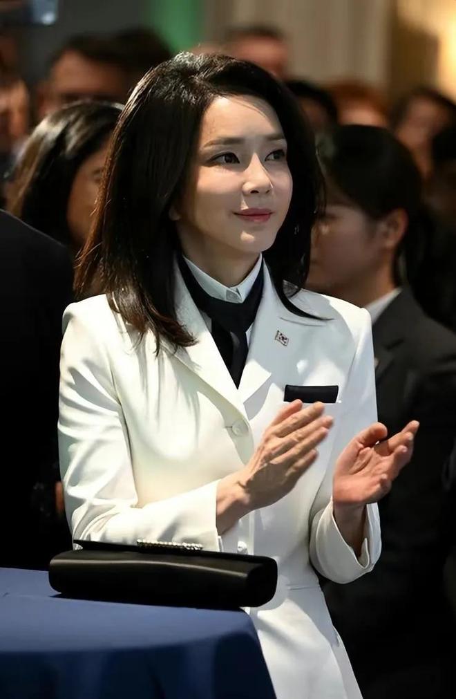 关于韩国冠军壮举惊艳世界，领先优势明显的信息