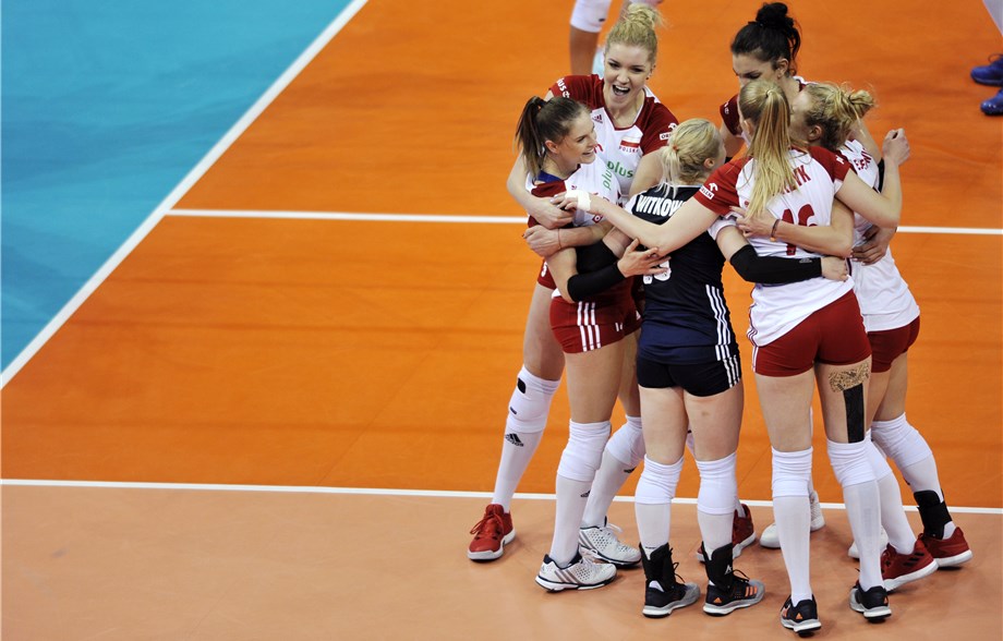 波兰队险胜英格兰队,梁靖崑高光表现 波兰队险胜英格兰队,梁靖崑高光表现