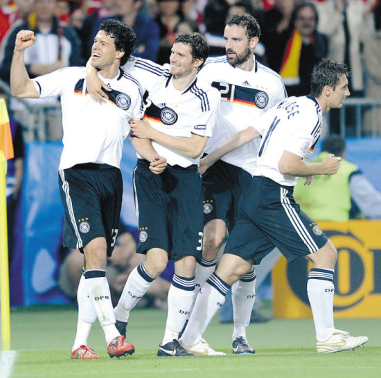 德国队完胜韩国队，梁靖崑扛起全队