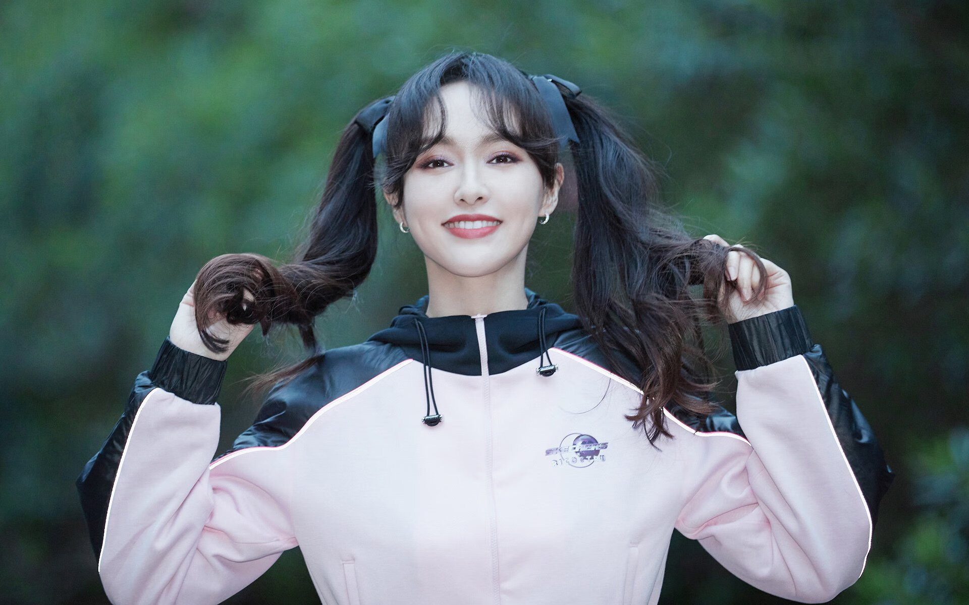 平行宇宙的哨响，当底特律齿轮转动山西的黄土