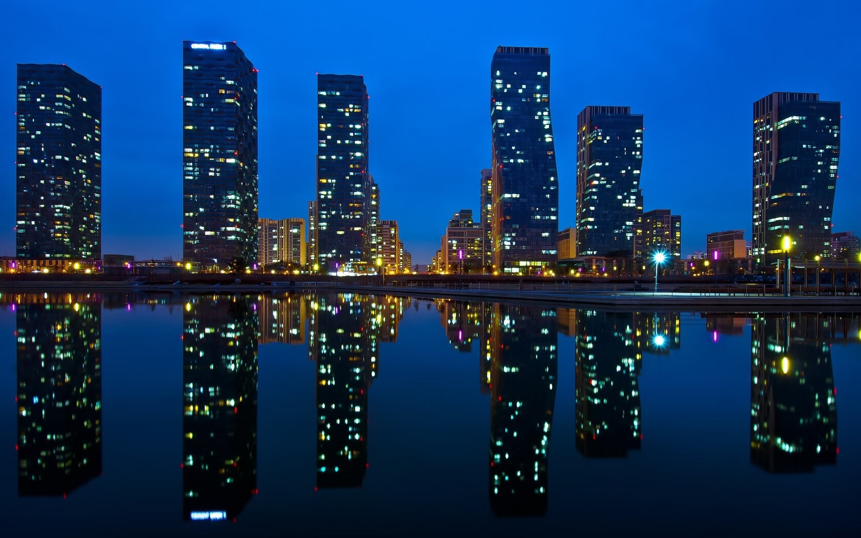 体育赛场上的唯一性，新疆队的惊艳单节与西亚卡姆的夺冠接管