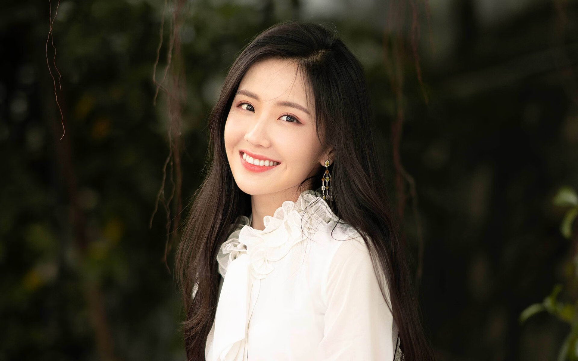 亚洲力量震撼欧洲足坛,金玟哉与远藤航的隐形争冠战