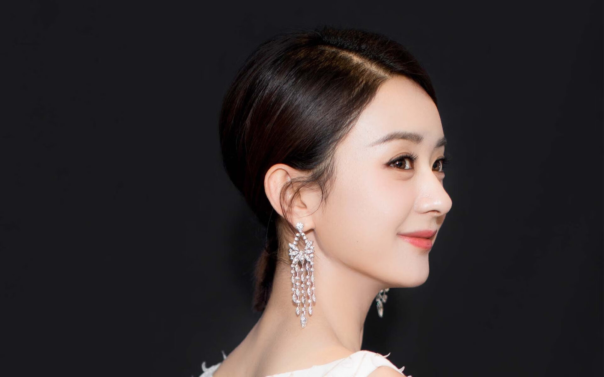 跨越太平洋的绝杀，深圳男篮压哨逆袭尼克斯，浓眉空砍50分难救主