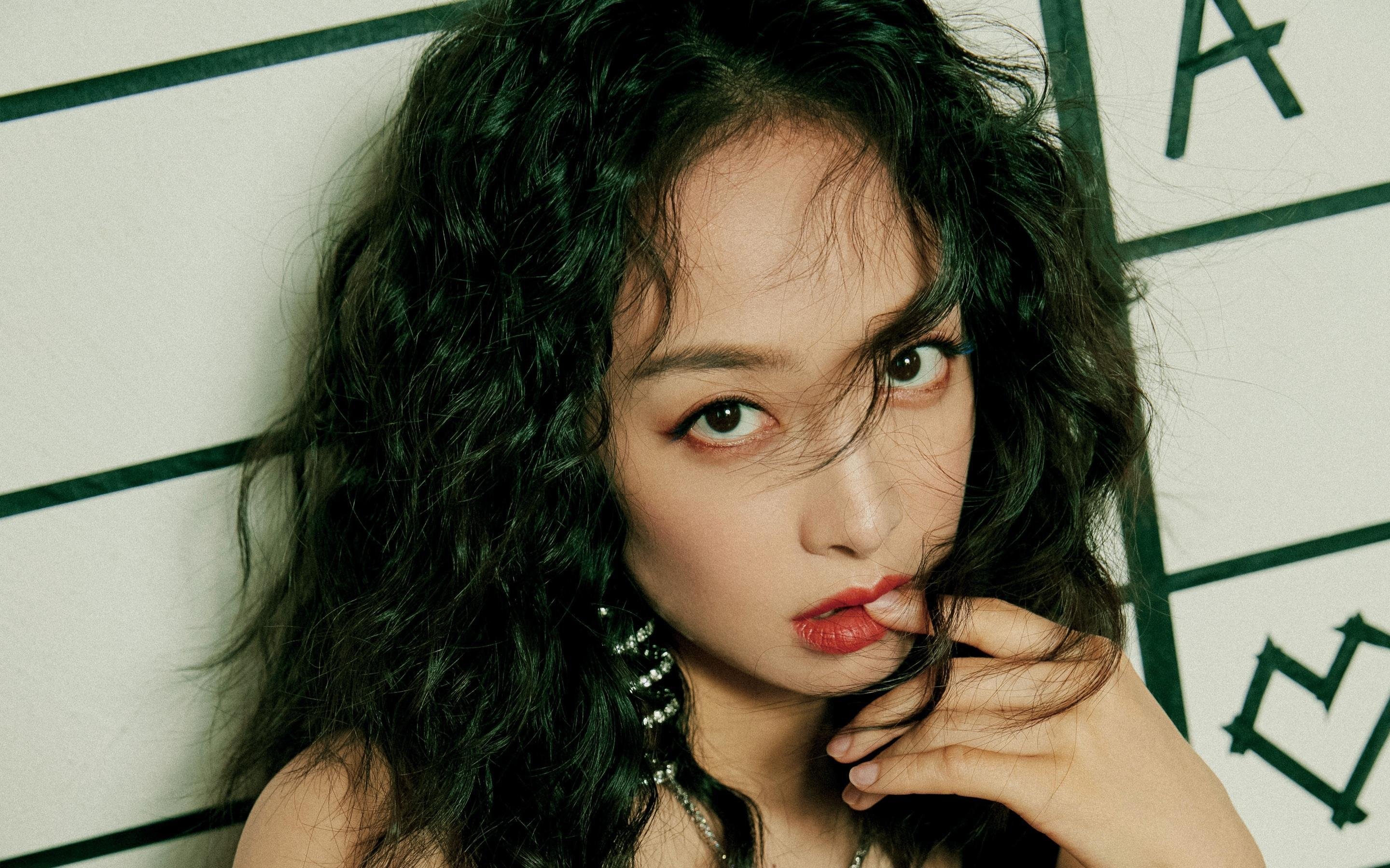 布克狂轰38+12统治攻防，76人主场20分大胜击溃篮网